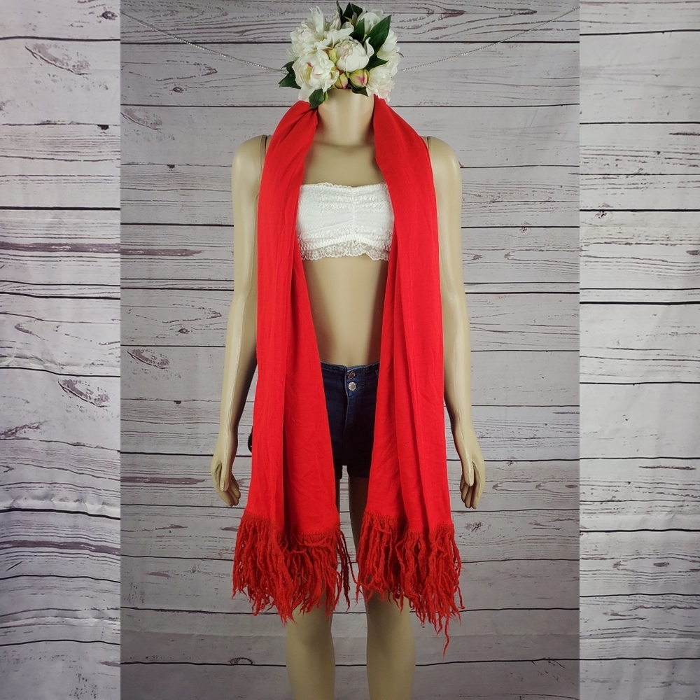 red fringe scarf - Picture 2 of 4
